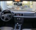 Черный Опель Вектра, объемом двигателя 2.2 л и пробегом 312 тыс. км за 3300 $, фото 5 на Automoto.ua