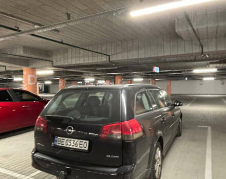 Черный Опель Вектра, объемом двигателя 1.91 л и пробегом 294 тыс. км за 4500 $, фото 4 на Automoto.ua