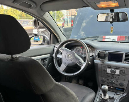 Черный Опель Вектра, объемом двигателя 2.2 л и пробегом 292 тыс. км за 3800 $, фото 7 на Automoto.ua