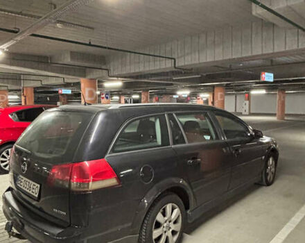 Черный Опель Вектра, объемом двигателя 1.91 л и пробегом 294 тыс. км за 4500 $, фото 5 на Automoto.ua