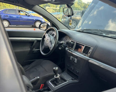 Черный Опель Вектра, объемом двигателя 2.2 л и пробегом 292 тыс. км за 3800 $, фото 6 на Automoto.ua