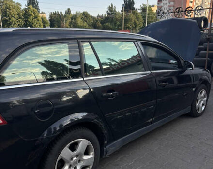 Черный Опель Вектра, объемом двигателя 2.2 л и пробегом 292 тыс. км за 3800 $, фото 4 на Automoto.ua