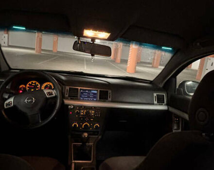 Черный Опель Вектра, объемом двигателя 1.91 л и пробегом 294 тыс. км за 4500 $, фото 8 на Automoto.ua