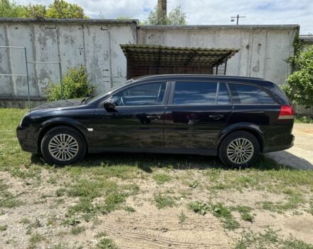 Чорний Опель Вектра, об'ємом двигуна 1.9 л та пробігом 270 тис. км за 4500 $, фото 3 на Automoto.ua