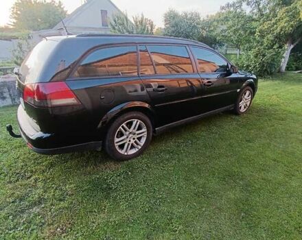 Чорний Опель Вектра, об'ємом двигуна 1.9 л та пробігом 334 тис. км за 3700 $, фото 1 на Automoto.ua