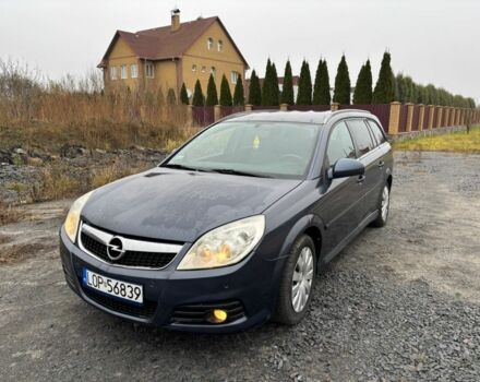 Черный Опель Вектра, объемом двигателя 1.9 л и пробегом 300 тыс. км за 2250 $, фото 1 на Automoto.ua