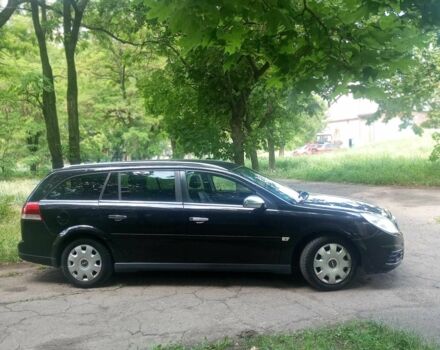 Черный Опель Вектра, объемом двигателя 1.9 л и пробегом 318 тыс. км за 3100 $, фото 4 на Automoto.ua