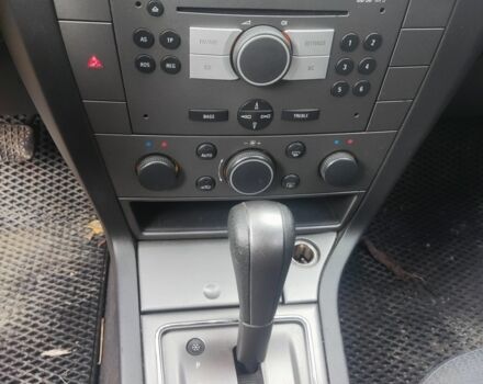 Черный Опель Вектра, объемом двигателя 0 л и пробегом 229 тыс. км за 3300 $, фото 5 на Automoto.ua