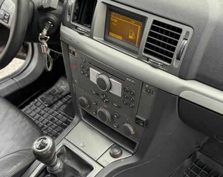 Черный Опель Вектра, объемом двигателя 1.8 л и пробегом 300 тыс. км за 3400 $, фото 14 на Automoto.ua