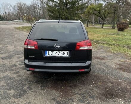 Чорний Опель Вектра, об'ємом двигуна 1.9 л та пробігом 268 тис. км за 2750 $, фото 5 на Automoto.ua