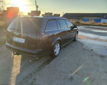 Черный Опель Вектра, объемом двигателя 1.9 л и пробегом 330 тыс. км за 4666 $, фото 2 на Automoto.ua