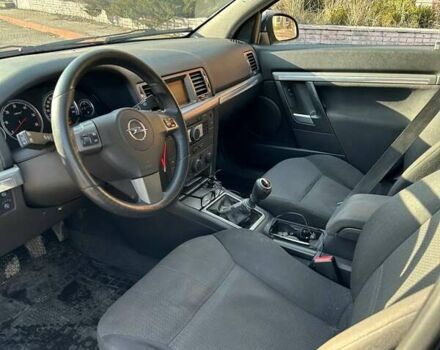 Черный Опель Вектра, объемом двигателя 1.91 л и пробегом 300 тыс. км за 4100 $, фото 7 на Automoto.ua