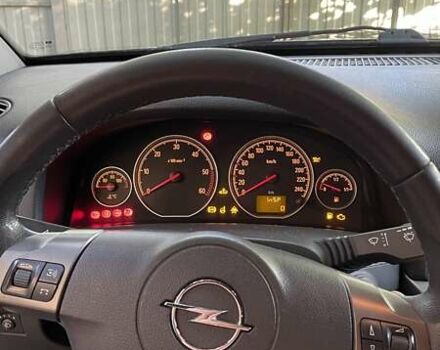 Черный Опель Вектра, объемом двигателя 1.91 л и пробегом 255 тыс. км за 5800 $, фото 12 на Automoto.ua