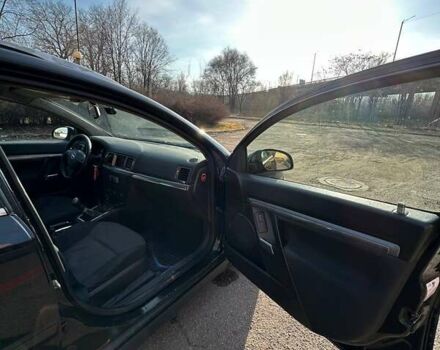 Черный Опель Вектра, объемом двигателя 1.91 л и пробегом 300 тыс. км за 4100 $, фото 11 на Automoto.ua
