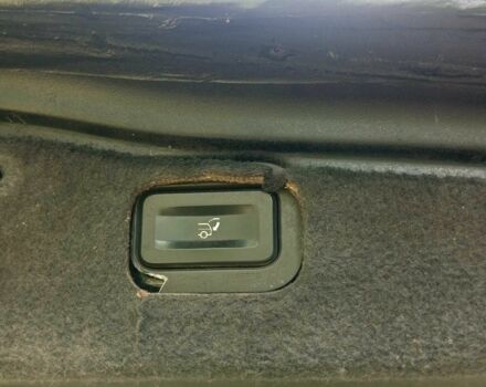 Черный Опель Вектра, объемом двигателя 1.9 л и пробегом 318 тыс. км за 3100 $, фото 9 на Automoto.ua