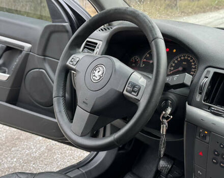 Черный Опель Вектра, объемом двигателя 1.8 л и пробегом 300 тыс. км за 3400 $, фото 16 на Automoto.ua