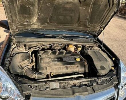 Черный Опель Вектра, объемом двигателя 1.91 л и пробегом 300 тыс. км за 4050 $, фото 14 на Automoto.ua