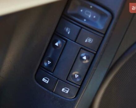 Черный Опель Вектра, объемом двигателя 1.9 л и пробегом 286 тыс. км за 4800 $, фото 14 на Automoto.ua