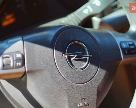 Черный Опель Вектра, объемом двигателя 1.9 л и пробегом 286 тыс. км за 4800 $, фото 13 на Automoto.ua