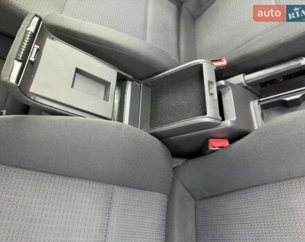 Черный Опель Вектра, объемом двигателя 2.2 л и пробегом 225 тыс. км за 6300 $, фото 24 на Automoto.ua