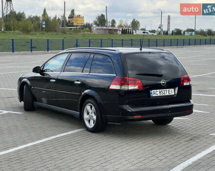 Черный Опель Вектра, объемом двигателя 1.9 л и пробегом 280 тыс. км за 5490 $, фото 5 на Automoto.ua