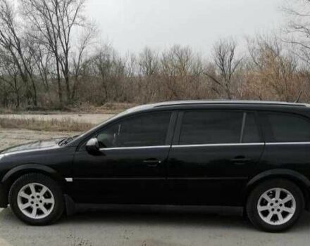 Черный Опель Вектра, объемом двигателя 1.9 л и пробегом 240 тыс. км за 6472 $, фото 3 на Automoto.ua