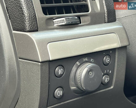 Черный Опель Вектра, объемом двигателя 1.9 л и пробегом 280 тыс. км за 5490 $, фото 31 на Automoto.ua