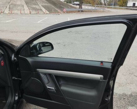 Опель Вектра 2008 у Києві на Automoto.ua Чорний Опель Вектра, об'ємом двигуна 1.9 л та пробігом 220 тис. км за 6600 $, фото 10 на Automoto.ua