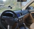 Черный Опель Вектра, объемом двигателя 1.9 л и пробегом 330 тыс. км за 5200 $, фото 4 на Automoto.ua