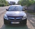 Черный Опель Вектра, объемом двигателя 1.9 л и пробегом 305 тыс. км за 4800 $, фото 1 на Automoto.ua
