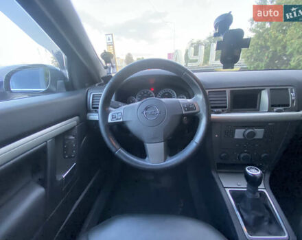 Черный Опель Вектра, объемом двигателя 1.8 л и пробегом 257 тыс. км за 5500 $, фото 24 на Automoto.ua