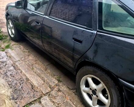 Черный Опель Вектра, объемом двигателя 2 л и пробегом 0 тыс. км за 1700 $, фото 3 на Automoto.ua