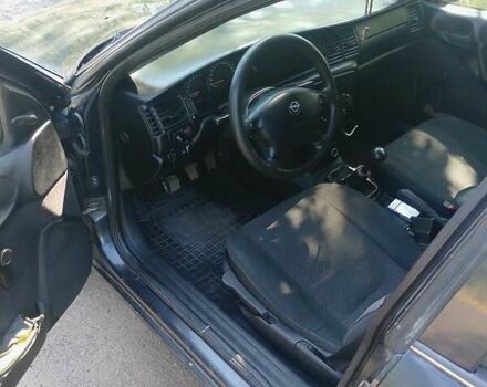 Черный Опель Вектра, объемом двигателя 1.8 л и пробегом 250 тыс. км за 2500 $, фото 7 на Automoto.ua