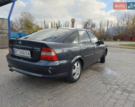 Черный Опель Вектра, объемом двигателя 2.5 л и пробегом 382 тыс. км за 3500 $, фото 3 на Automoto.ua