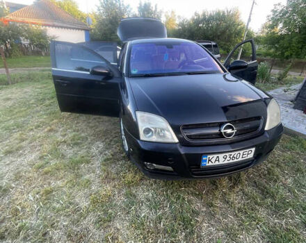 Чорний Опель Вектра, об'ємом двигуна 2.2 л та пробігом 350 тис. км за 4000 $, фото 1 на Automoto.ua