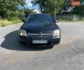 Черный Опель Вектра, объемом двигателя 2.2 л и пробегом 340 тыс. км за 2500 $, фото 1 на Automoto.ua