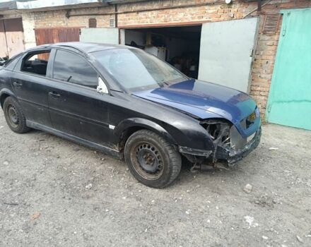 Черный Опель Вектра, объемом двигателя 1.8 л и пробегом 305 тыс. км за 1200 $, фото 2 на Automoto.ua