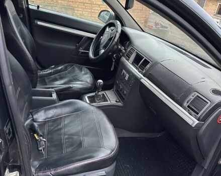 Черный Опель Вектра, объемом двигателя 1.9 л и пробегом 300 тыс. км за 2800 $, фото 5 на Automoto.ua