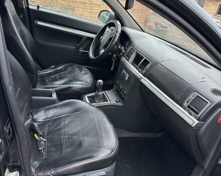 Черный Опель Вектра, объемом двигателя 1.9 л и пробегом 300 тыс. км за 2800 $, фото 4 на Automoto.ua