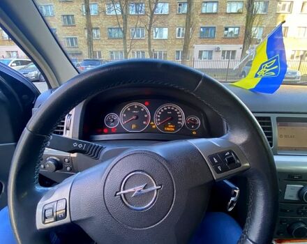 Черный Опель Вектра, объемом двигателя 1.9 л и пробегом 339 тыс. км за 5300 $, фото 9 на Automoto.ua