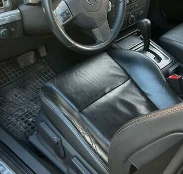 Чорний Опель Вектра, об'ємом двигуна 2.8 л та пробігом 230 тис. км за 9000 $, фото 5 на Automoto.ua