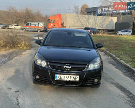 Черный Опель Вектра, объемом двигателя 2.2 л и пробегом 137 тыс. км за 4999 $, фото 2 на Automoto.ua