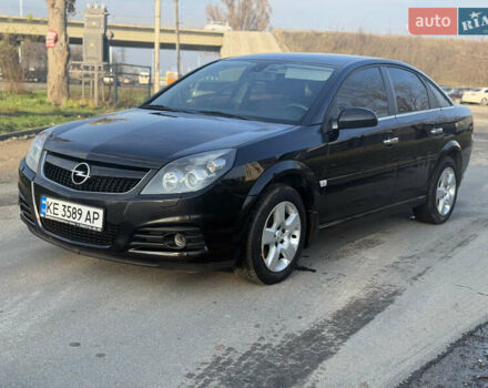 Черный Опель Вектра, объемом двигателя 2.2 л и пробегом 137 тыс. км за 4999 $, фото 1 на Automoto.ua