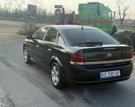 Черный Опель Вектра, объемом двигателя 2.2 л и пробегом 137 тыс. км за 4999 $, фото 2 на Automoto.ua