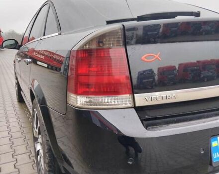 Чорний Опель Вектра, об'ємом двигуна 1.9 л та пробігом 273 тис. км за 7770 $, фото 4 на Automoto.ua