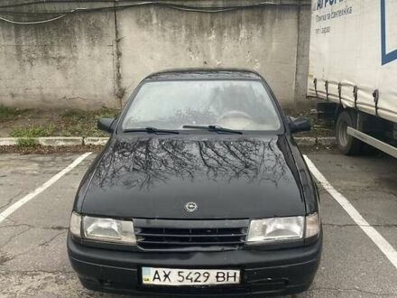 Черный Опель Вектра, объемом двигателя 1.6 л и пробегом 258 тыс. км за 1200 $, фото 1 на Automoto.ua