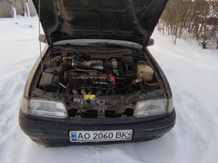 Черный Опель Вектра, объемом двигателя 2 л и пробегом 2 тыс. км за 349 $, фото 1 на Automoto.ua