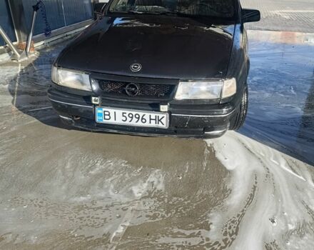 Чорний Опель Вектра, об'ємом двигуна 1.6 л та пробігом 3 тис. км за 1129 $, фото 1 на Automoto.ua