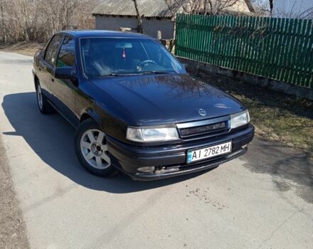 Черный Опель Вектра, объемом двигателя 2 л и пробегом 430 тыс. км за 1350 $, фото 1 на Automoto.ua