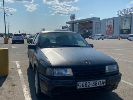 Опель Вектра 1990 у Одесі на Automoto.ua Чорний Опель Вектра, об'ємом двигуна 2 л та пробігом 300 тис. км за 1400 $, фото 1 на Automoto.ua
